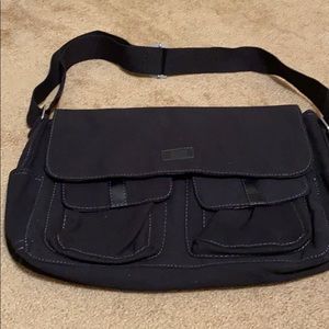 New Thirty-One Messenger Bag in black